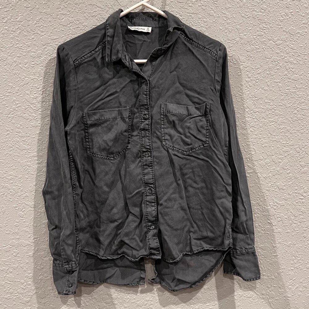 Abercrombie & Fitch Grey Button Down | Size XS